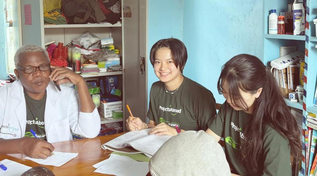 タンザニアで医療の海外ボランティアに参加中の高校生ボランティア・小林もかさん